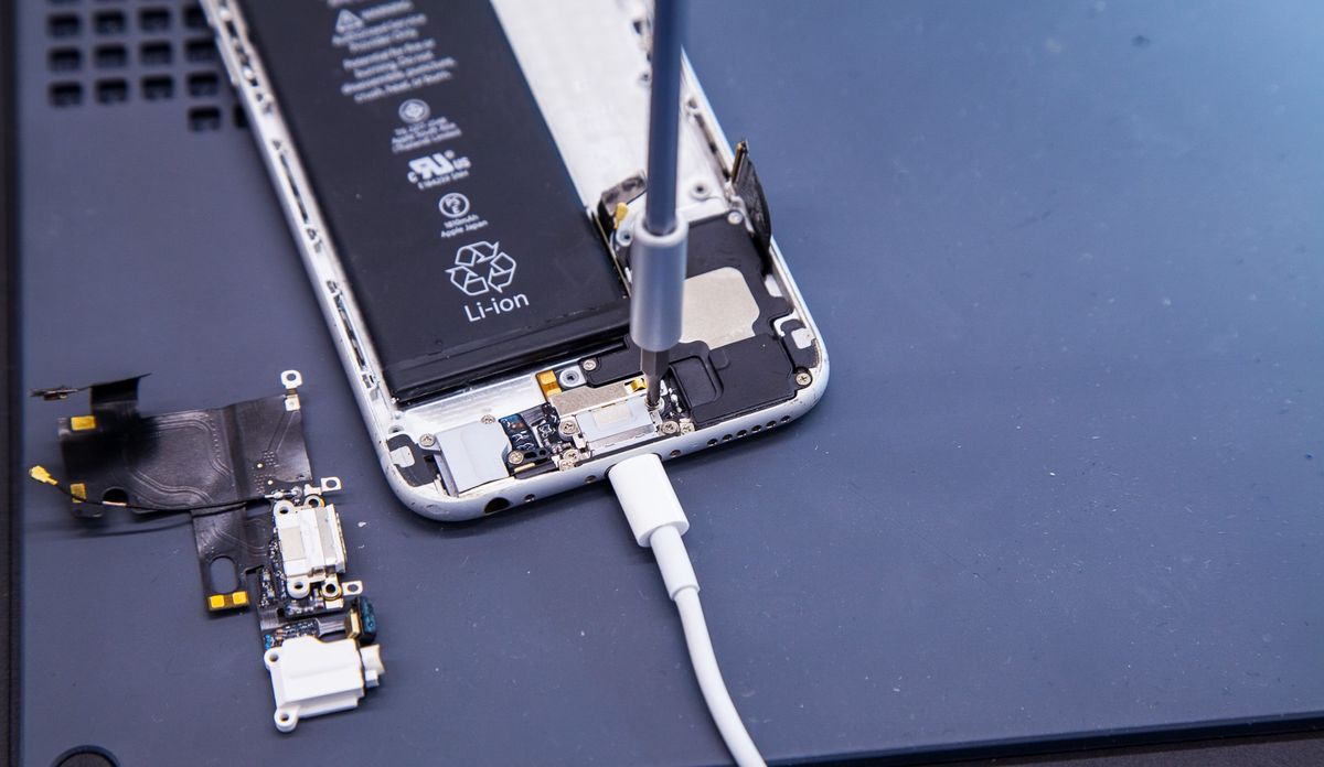 Expert iPhone Charging Port Repair Service in Ocala FL