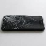 Can a Cracked iPhone Screen Get Worse